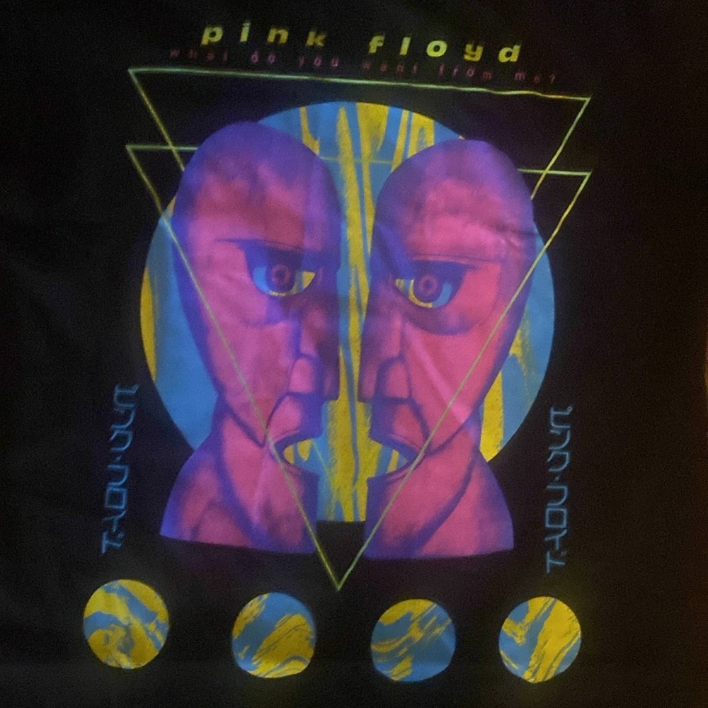 Pink Floyd T shirt size medium